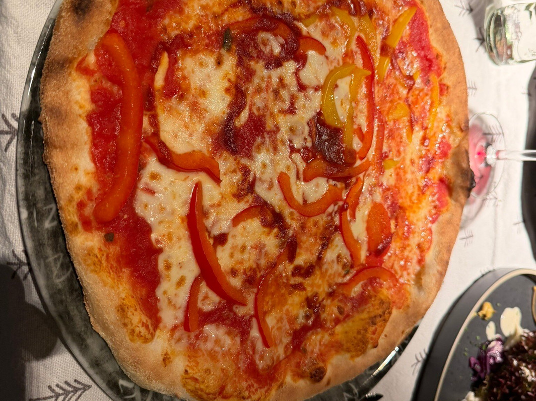 来这屋酒店主图