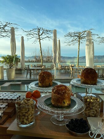 多尔德大酒店主图