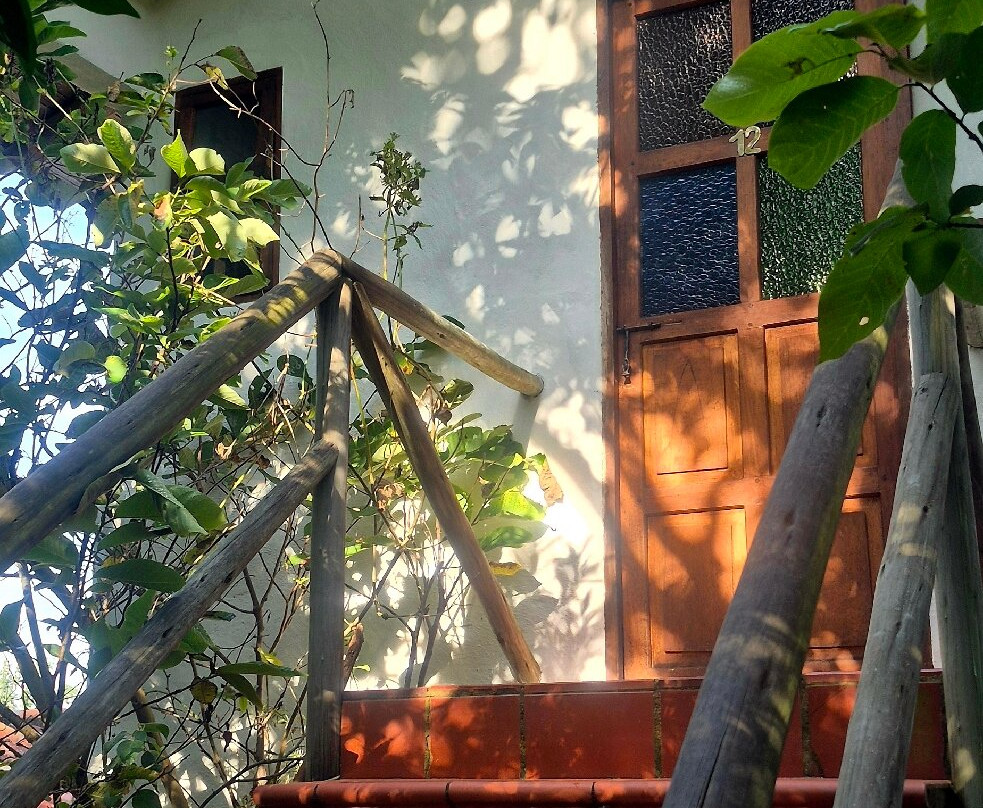 雷纳塞尔旅馆主图