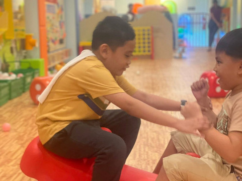 Play Zone-雷加斯皮必去景点