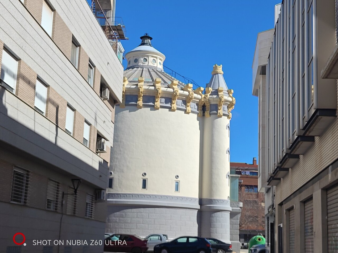 Biblioteca Depósito del Sol-阿尔瓦塞特必去景点