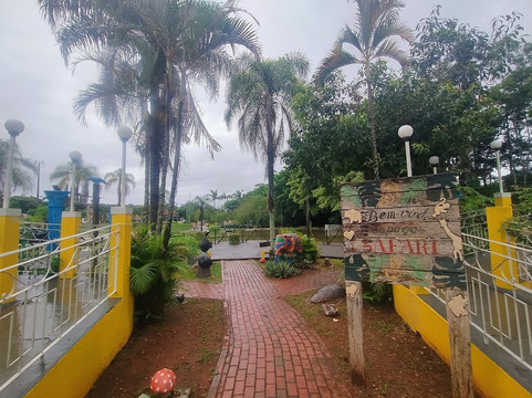 Balneário Mizael Marques Sobrinho-Aguas de Santa Barbara必去景点