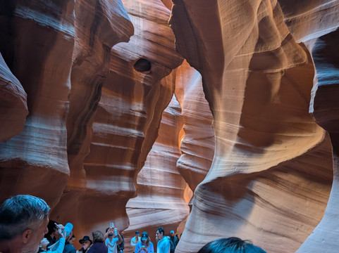 Tse Bighanilini Tours-佩吉必去景点