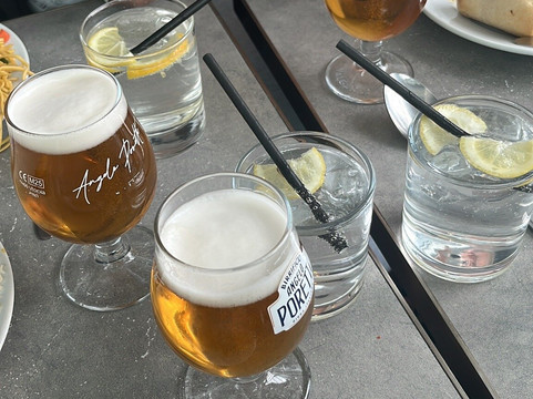 Plaza Premium Lounge Heathrow T5 Departures-伦敦必去景点