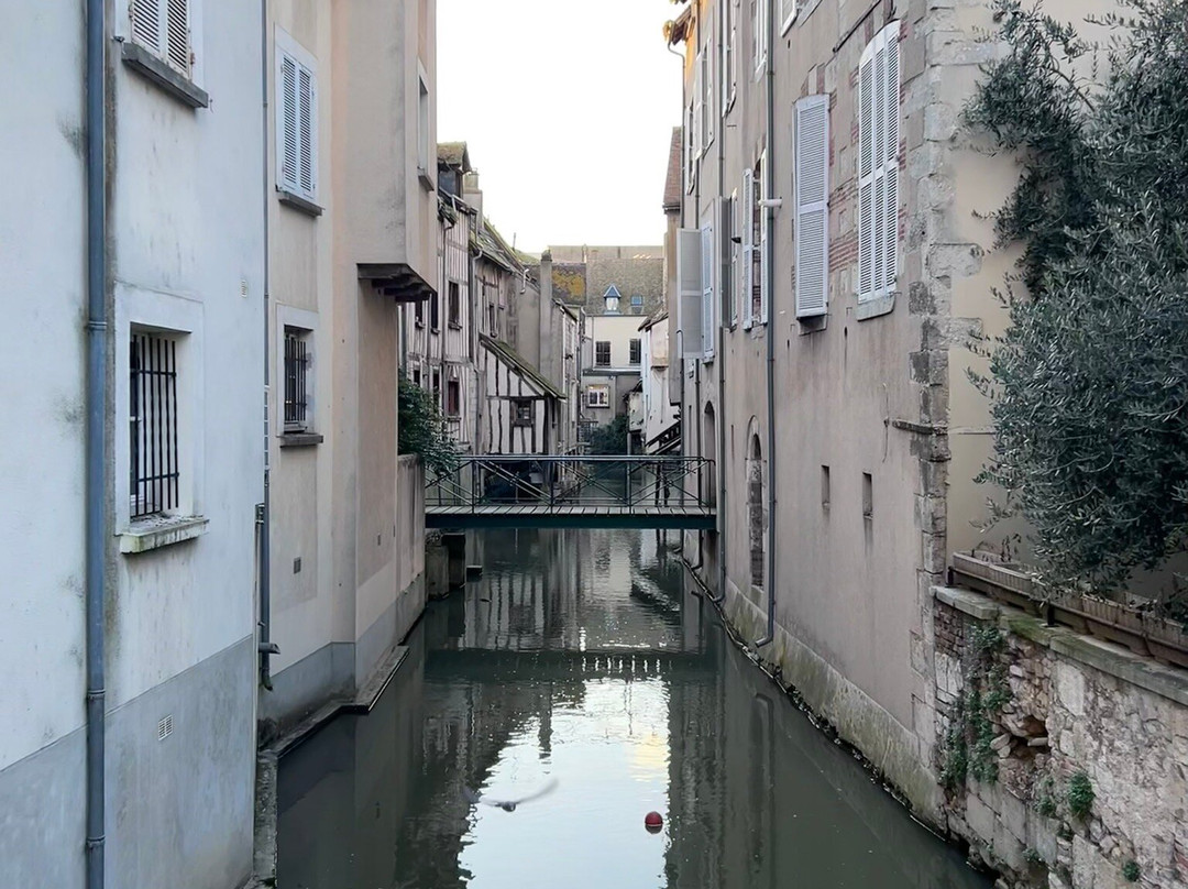 Le Circuit Des 17 Ponts De Montargis-Montargis必去景点