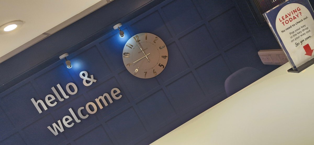 希斯路赫斯顿M4西行旅客之家酒店-旅行者