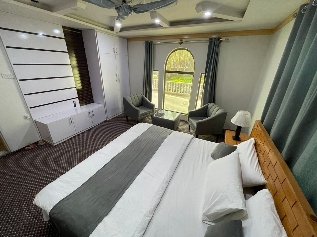 Skardu Saraye Hotel & Resort