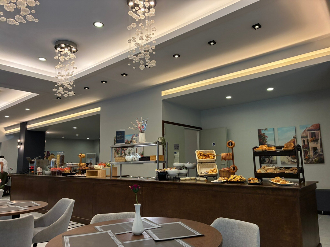阿里昂酒店主图