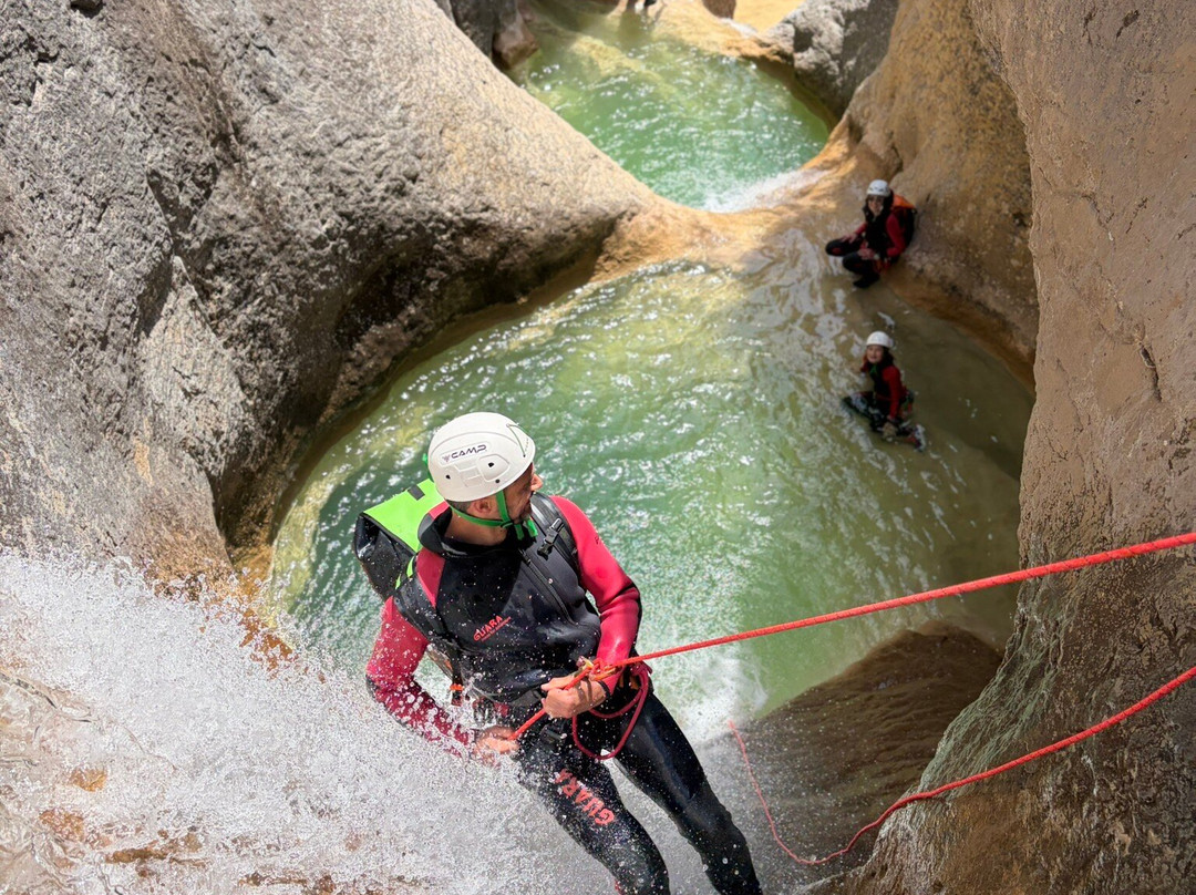 Ossau de l'eau canyoning-Laruns必去景点