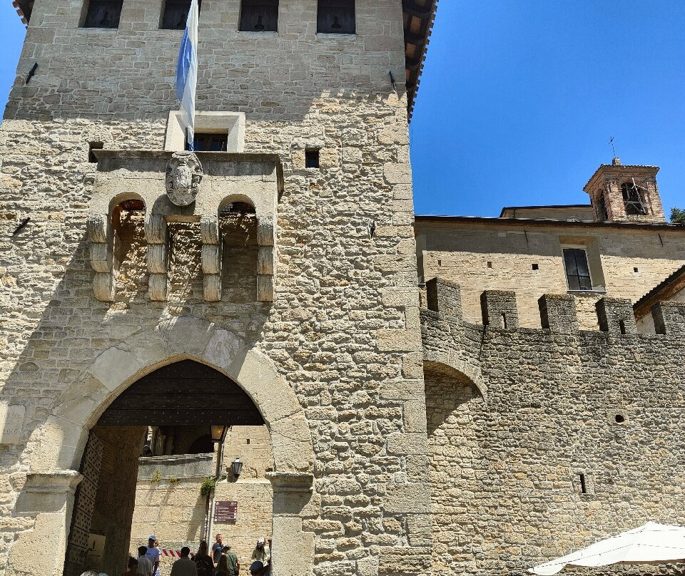 Porta San Francesco-圣马力诺城必去景点