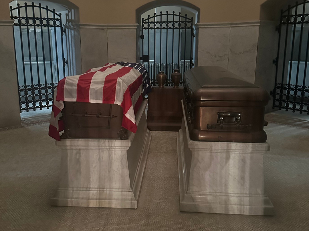 James A. Garfield Monument-克利夫兰必去景点