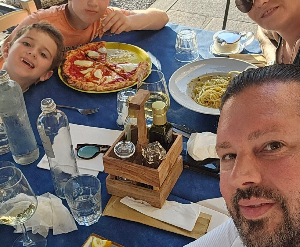 Pizzeria Mancini Vicin O' Mare By Cacace