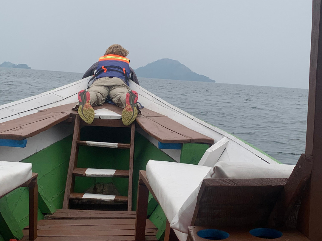 Blue Monkey Tours Rwanda-Kibuye必去景点