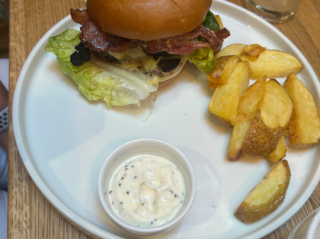 The Old Canal Bar & Kitchen