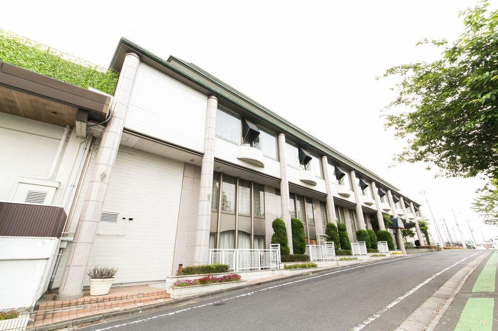 水晶宫殿酒店主图