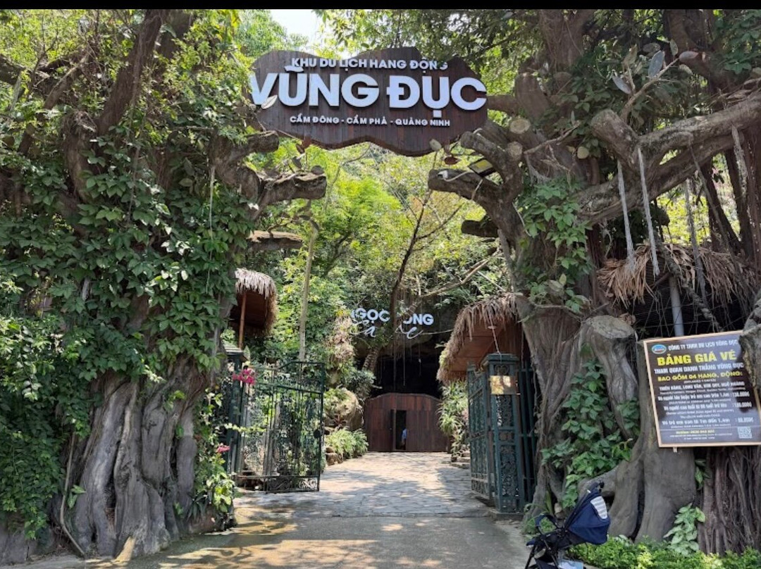 Dragon Pearl Cave - Hang Ngọc Rồng