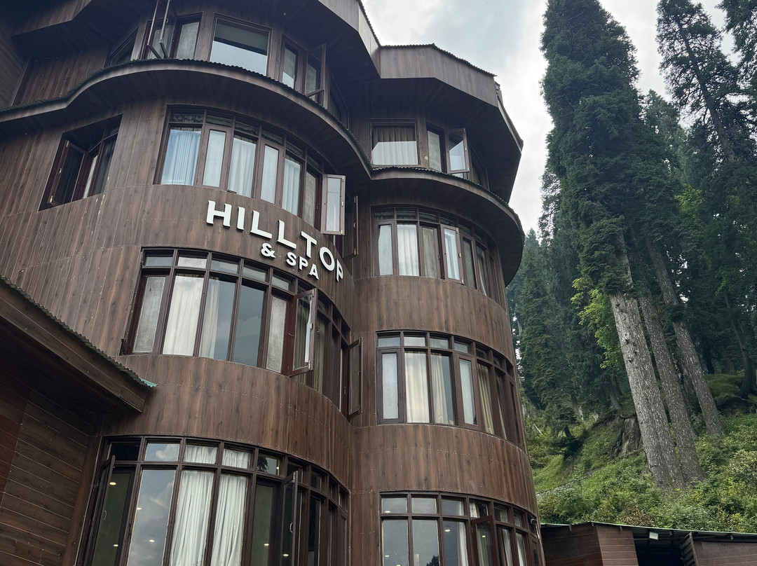 山顶酒店主图