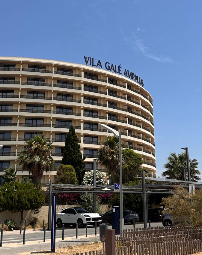 Vila Galé Ampalius 沙滩、高尔夫与游艇天堂-旅行者
