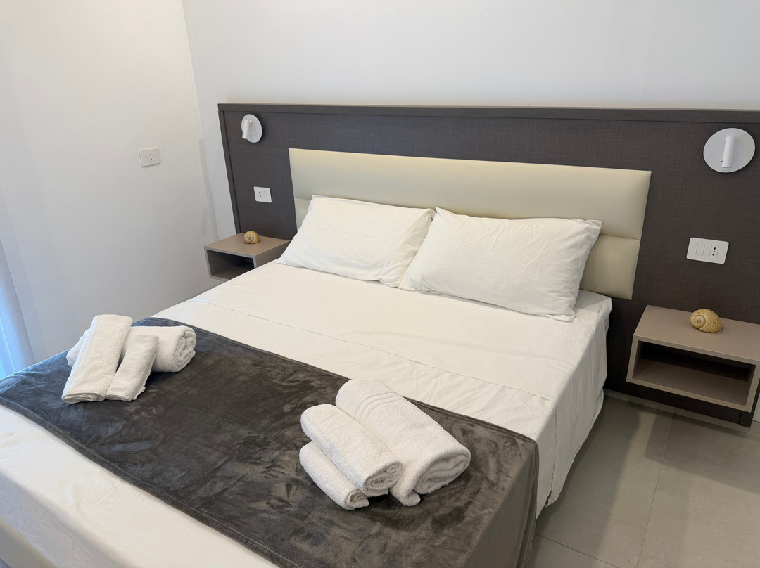 Albergo Diomedee Rooms on the Beach主图