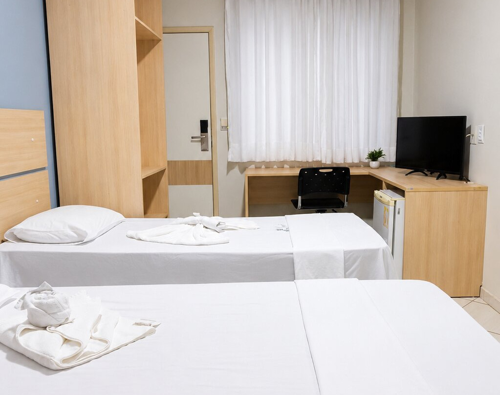 Hotel Laras主图
