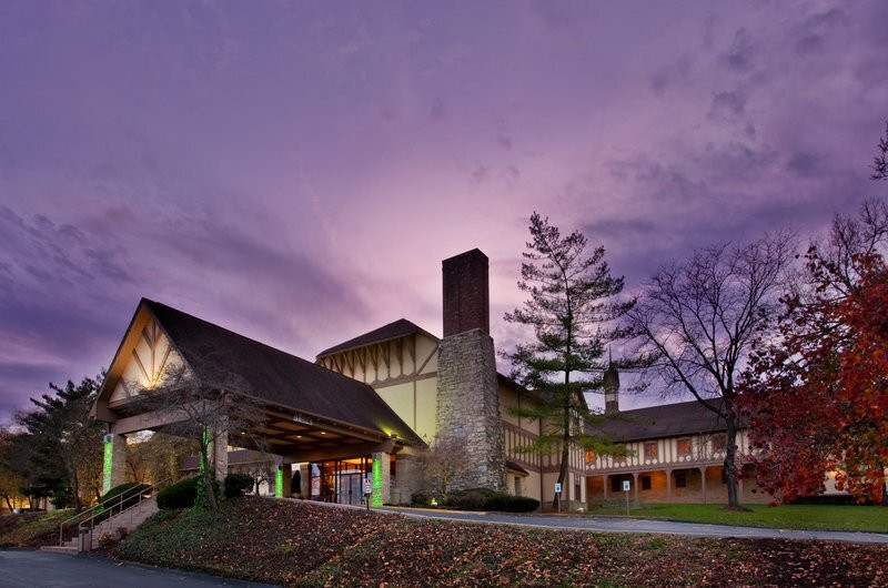 Cedar Hill酒店住宿-Holiday Inn Saint Louis West at Six Flags by IHG