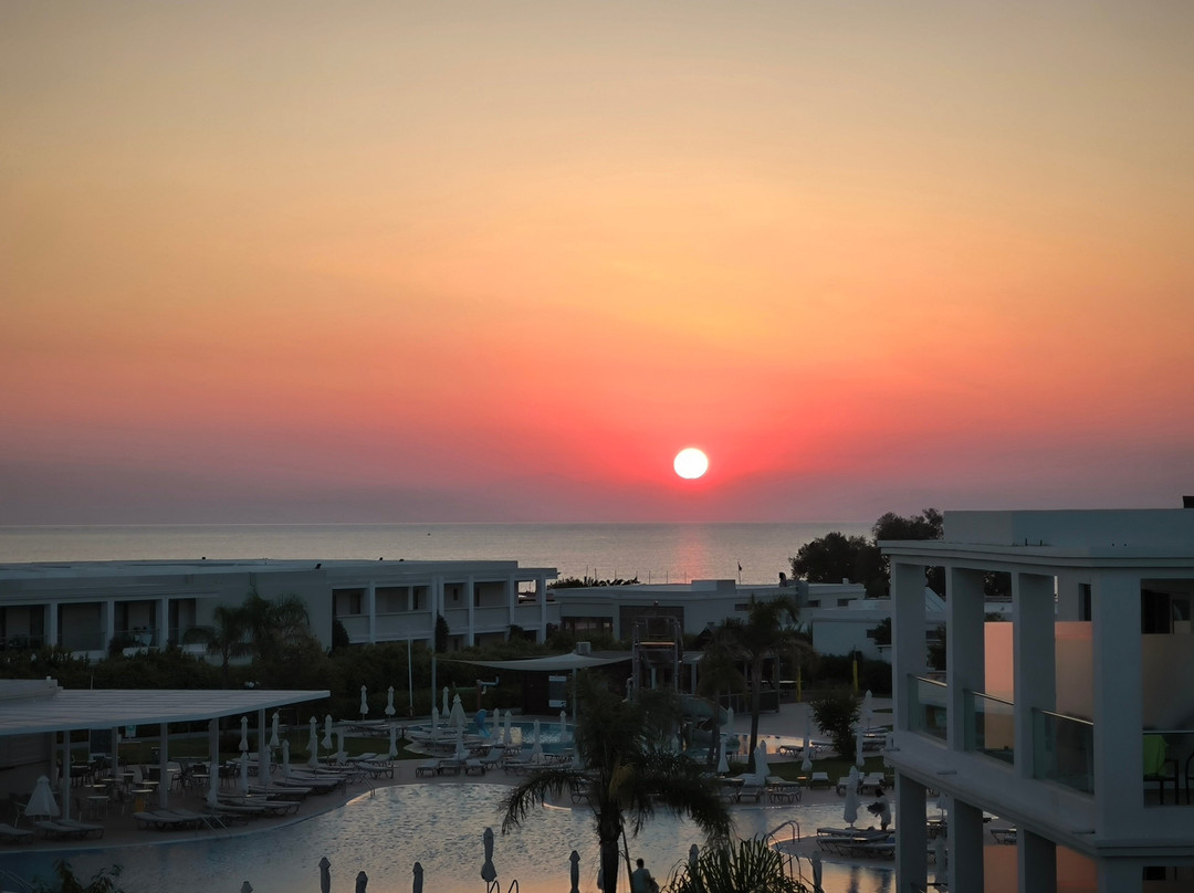 Asterias Beach Resort主图
