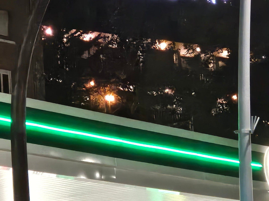 索尔公园酒店主图