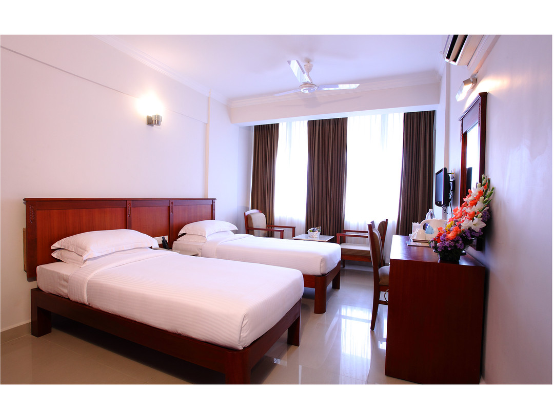Hotel Pooram International