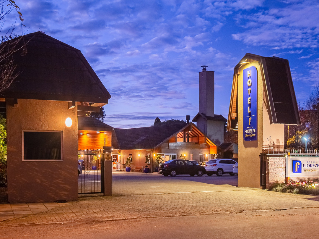 格拉玛多酒店住宿-Hotel Fioreze Quero Quero