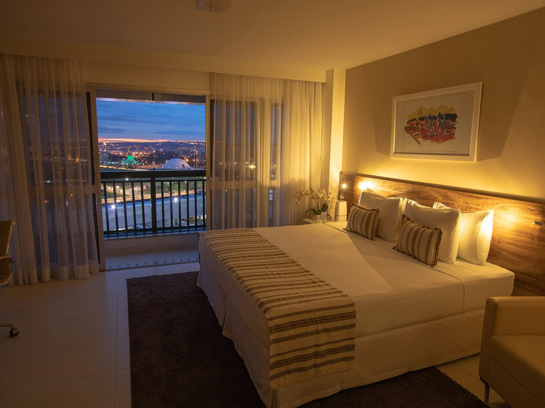 Hplus Vision Executive