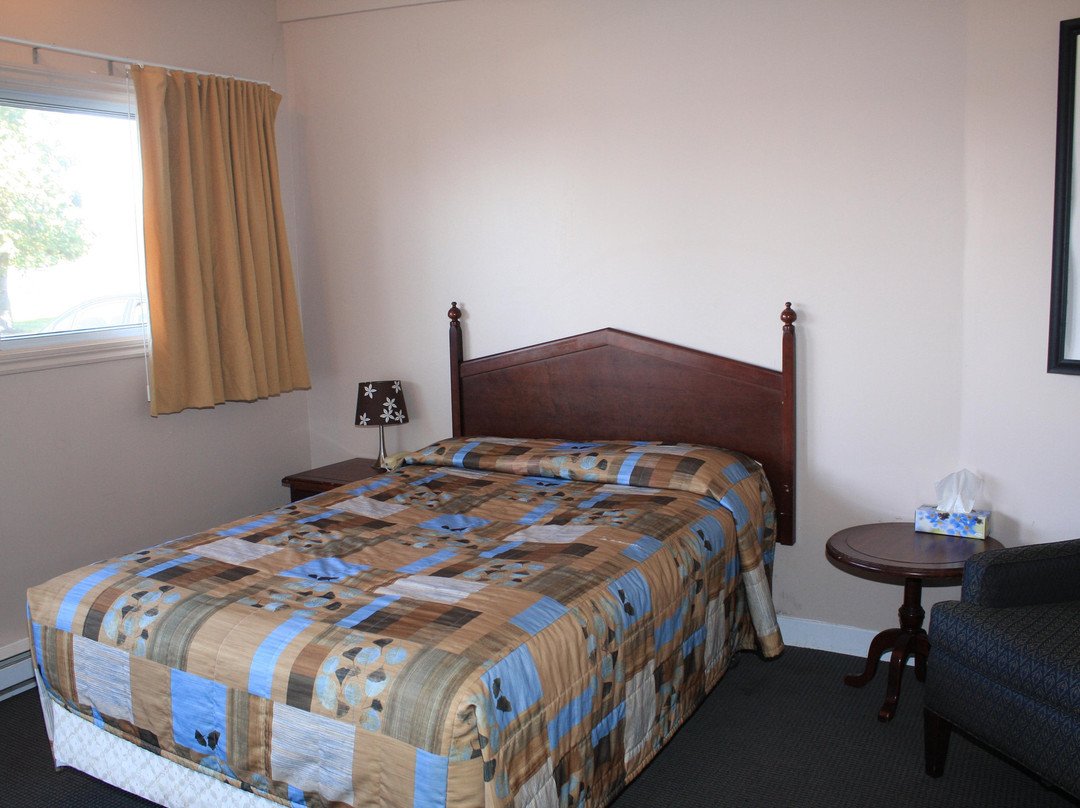 Grand Motel St-Hubert