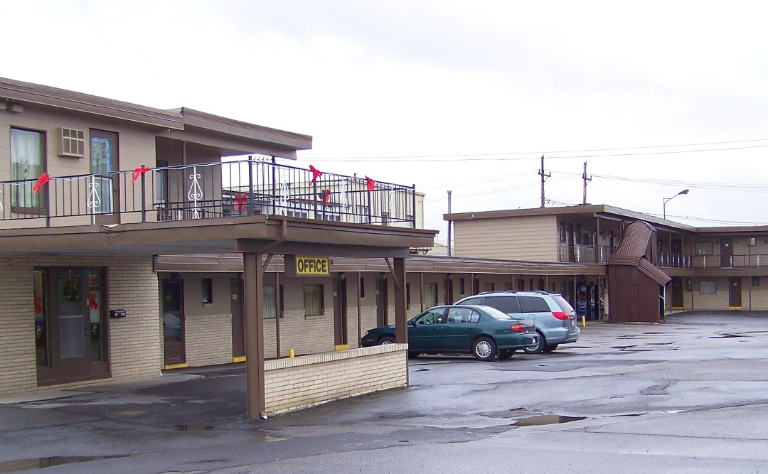 DuBois Manor Motel