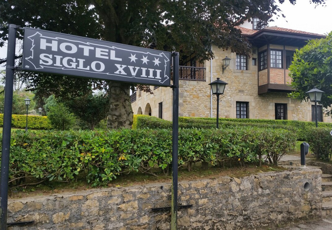 Hotel SIGLO XVIII