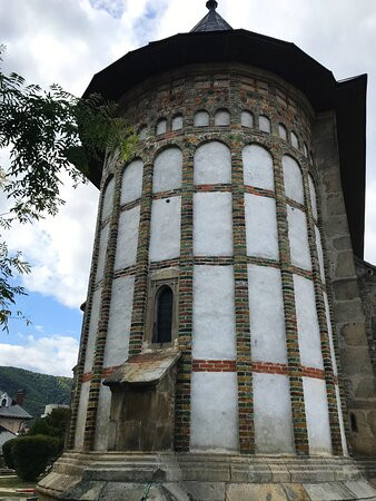 Royal Church "Sfantul Ioan Domnesc"-Piatra Neamt必去景点