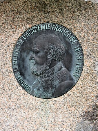 Bronze plaque - Léon Durocher景点图片