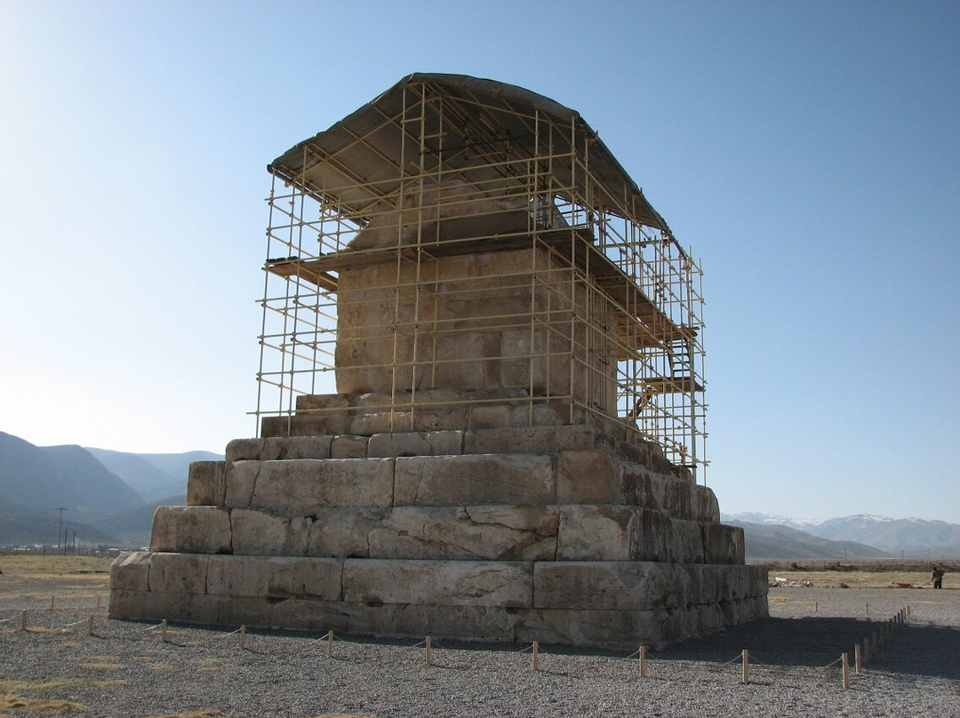 Tomb of Cyrus景点图片