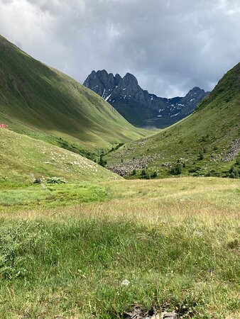 Juta Mountain Chaukhebi Road-Juta必去景点