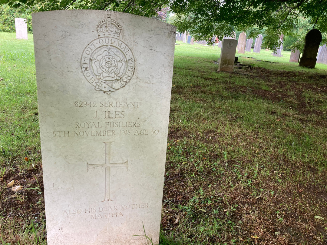 Commonwealth War Graves景点图片