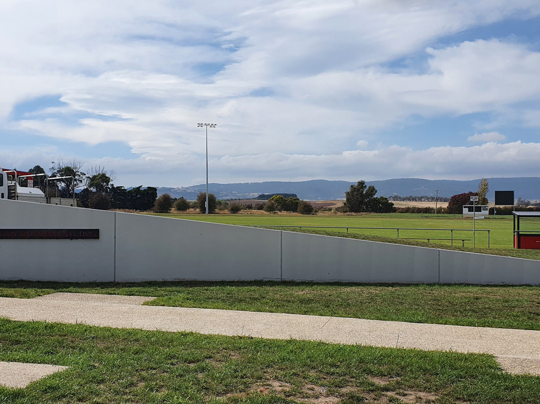 Campbell Town War Memorial-坎贝尔镇必去景点