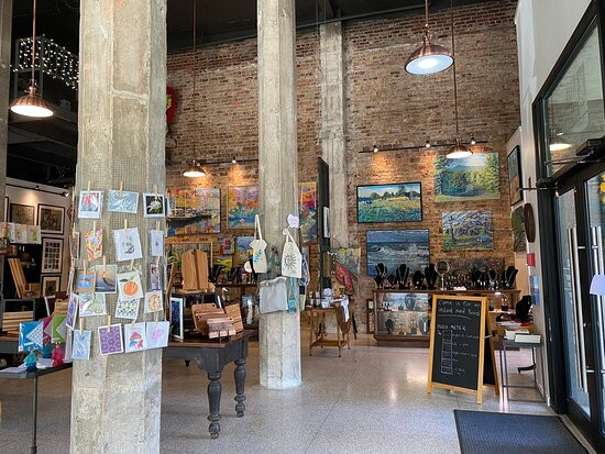 Main & Maxwell-Greenwood必去景点