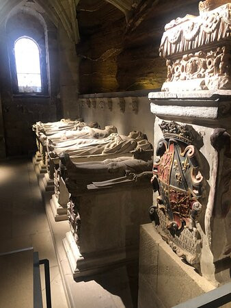 Monasterio de Santa Maria La Real-纳赫拉必去景点
