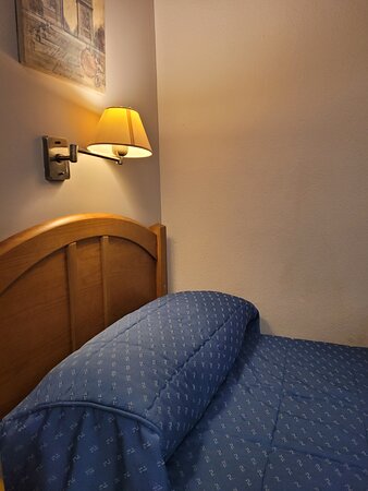 Hostal Al-Qazeres-官方