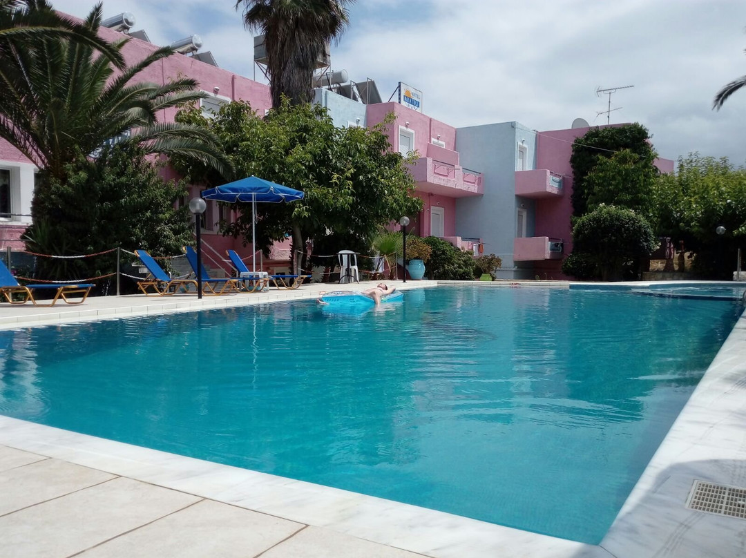 Paralia Kourna酒店住宿-Hotel Anatoli beach