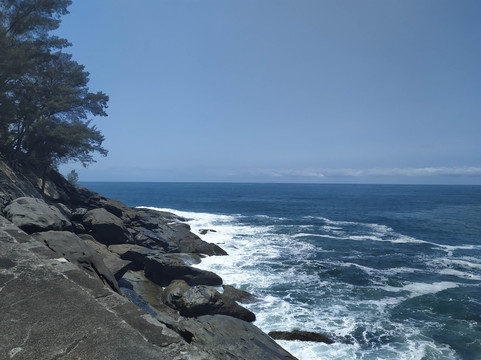 Ilha Dos Arvoredos-瓜鲁雅必去景点