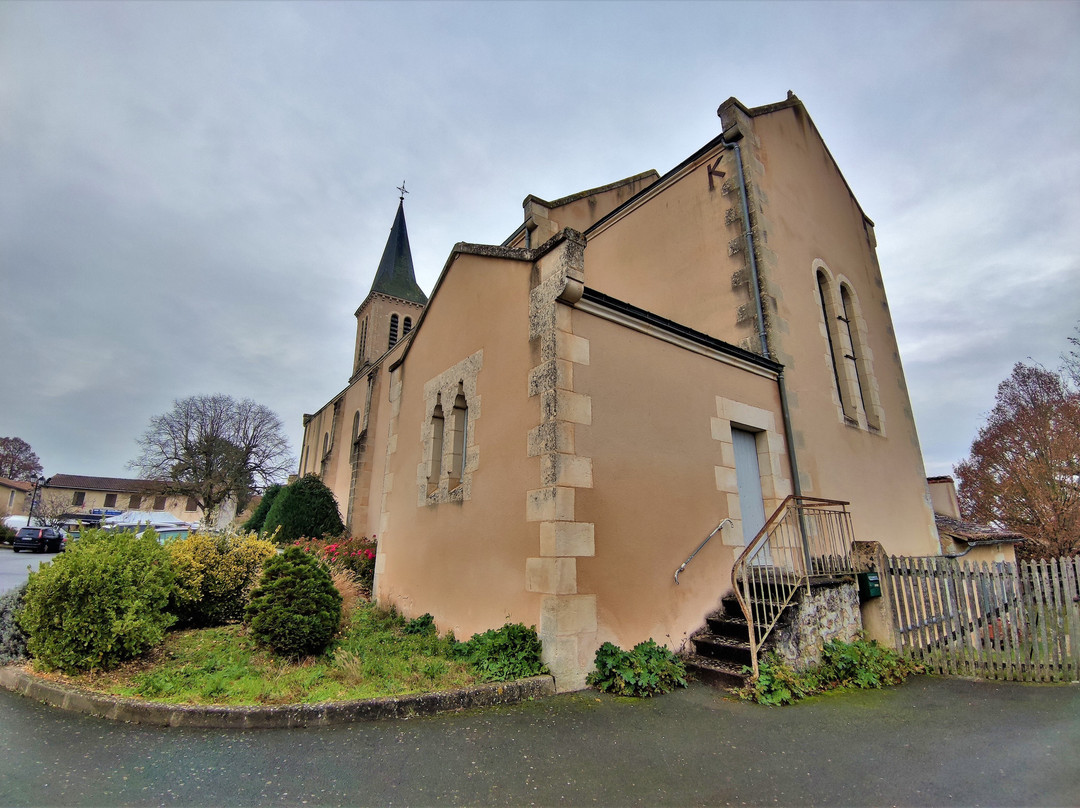 Église Saint-Eutrope de la Chapelle Montreuil