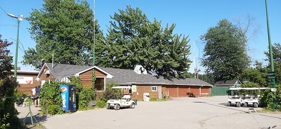 Golf UFO-蒙特利尔必去景点