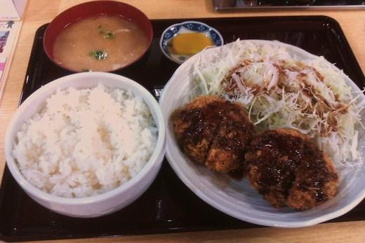 葛饰区餐馆和美食-Kameari Menchi