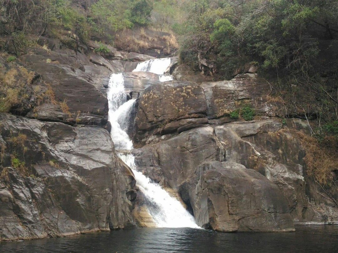 Meenmutty Waterfalls景点图片