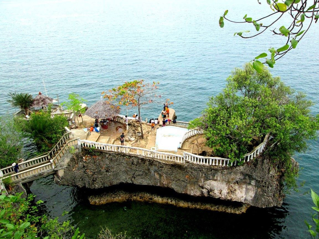 Buho Rock Beach景点图片