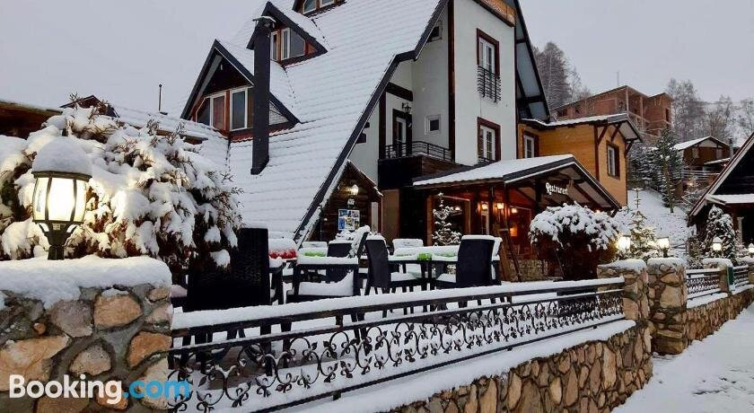 Rudi Group Guesthouse